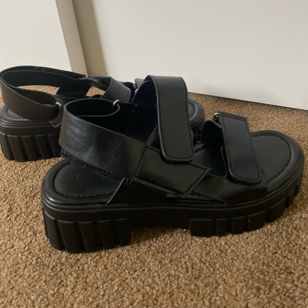 Bamboo chunky heel sandals